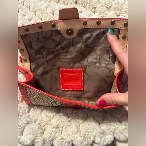 Authentic Coach Vintage Straw Wristlet! Tangerine Orange NWOT / Dust Bag - Picture 6 of 9